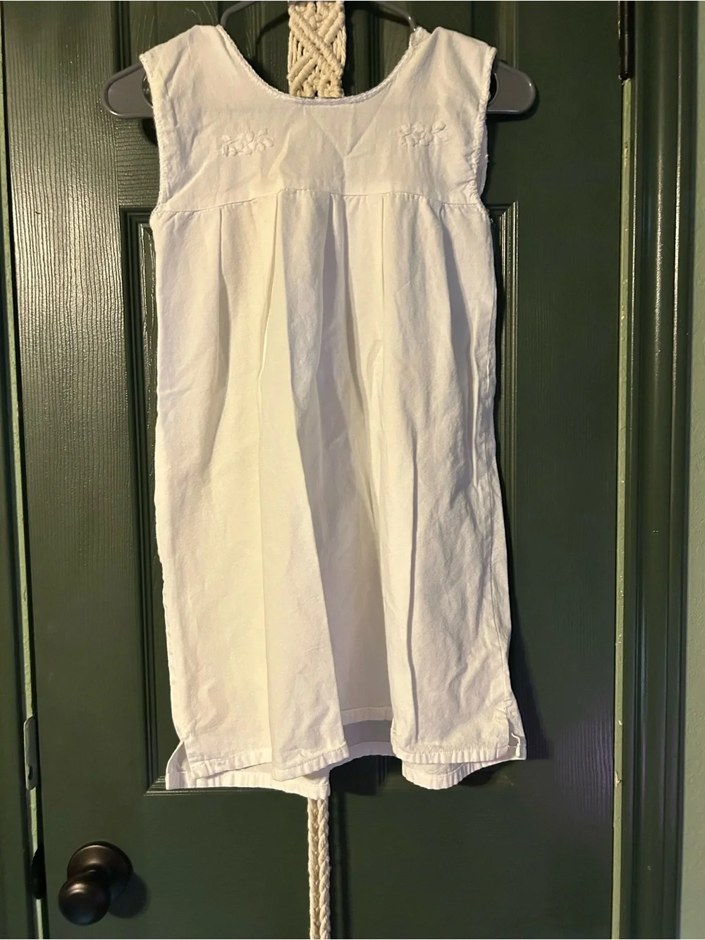 White Sleeveless Embroidered Girls Formal Dress - Picture 5 of 5